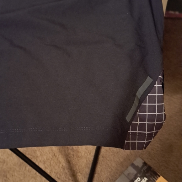 NWT Men's Xersion running short with two zip pockets. No more dangling keys. - Picture 8 of 10